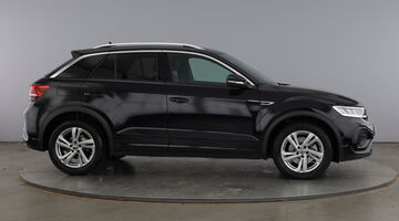 2025 Volkswagen 2.0 TDI R-Line DSG Euro 6 5-door (Black) - Image: 4