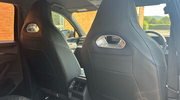 2026 Volkswagen 2.0 TDI R-Line DSG Euro 6 5-door (Black) - Image: 27