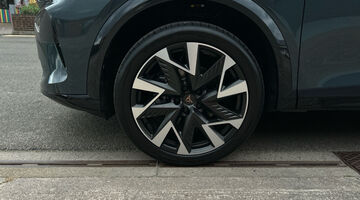 2026 CUPRA ETSI V2 DSG Euro 6 5-door (Blue) - Image: 13