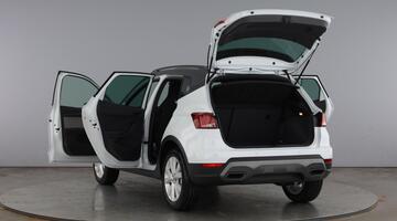 2026 SEAT 1.0 TSI FR First Edition DSG Euro 6 5-door (Multicolour) - Image: 11