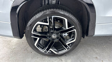 2026 Volkswagen TSI eHybrid 19.7kWh R-Line Edition DSG Euro 6 5-door (Silver) - Image: 16