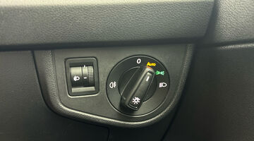 2024 Volkswagen 1.0 TSI Match Euro 6 5-door (Blue) - Image: 27