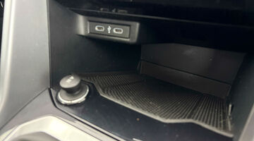 2023 Volkswagen 1.0 TSI Life Euro 6 5-door (Grey) - Image: 22