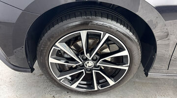 2024 Škoda 1.0 TSI Monte Carlo DSG Euro 6 5-door (Black) - Image: 32
