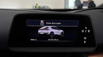 2025 CUPRA 77kWh VZ1 SUV Coupe Auto 4-doorive 5dr (Beige) - Image: 11