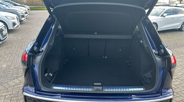 2026 Audi TFSI S line S Tronic Euro 6 5-door (Blue) - Image: 19
