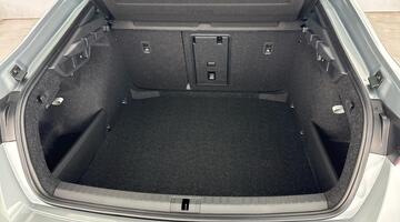 2026 Škoda Hatch SportLine 1.5 TSI e-TEC 150 PS DSG (Silver) - Image: 28