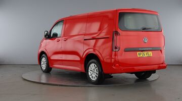 2026 Volkswagen 2.0 TDI T3Commerce Pro Auto FWD SWB Euro 6 5-door (Red) - Image: 3