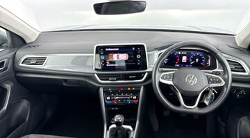 2025 Volkswagen TSI Style Euro 6 5-door (Silver) - Image: 9