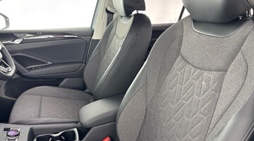2026 Volkswagen ETSI MHEV Match DSG Euro 6 5-door (Silver) - Image: 37