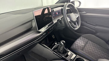 2025 Volkswagen TSI R-Line Euro 6 5-door (Black) - Image: 2