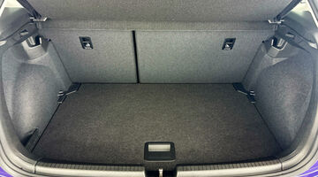 2023 Volkswagen 1.0 TSI Life DSG Euro 6 5-door (Unlisted) - Image: 32