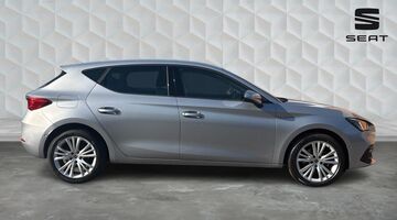 2022 SEAT 1.0 TSI EVO SE Dynamic Euro 6 5-door (Silver) - Image: 4