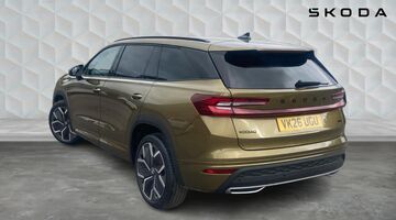 2026 Škoda 2.0 TDI SportLine DSG 4WD Euro 6 5-door (7 Seat) (Gold) - Image: 3