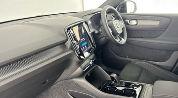 2026 Volvo Single Motor Extended Range 82kWh Plus Black Edition Auto 5-door (White) - Image: 2