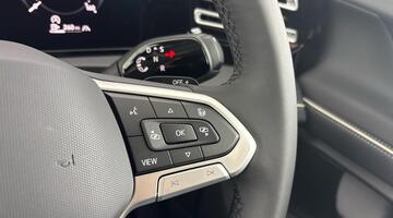 2026 Volkswagen ETSI MHEV Elegance DSG Euro 6 5-door (Black) - Image: 26