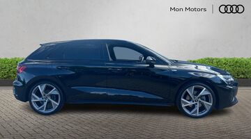 2025 Audi TFSI Black Edition Sportback S Tronic Euro 6 5-door (Black) - Image: 4