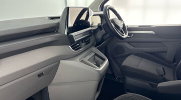 2026 Volkswagen 2.0 TDI T3Commerce Pro S Kombi Auto SWB Euro 6 5-door (Blue) - Image: 2