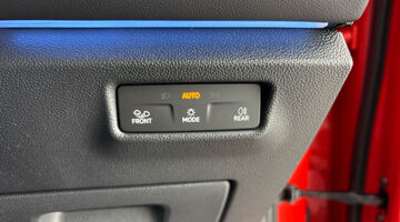 2026 Volkswagen ETSI MHEV Match DSG Euro 6 5-door (Red) - Image: 25