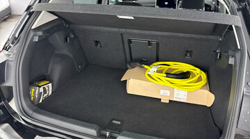 2025 Volkswagen TSI eHybrid 19.7kWh Match DSG Euro 6 5-door (Black) - Image: 28