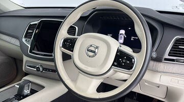 2024 Volvo 2.0h T8 18.8kWh Plus Edition Auto 4WD Euro 6 5-door (Grey) - Image: 11