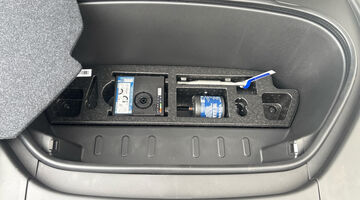 2026 Volvo Single Motor Extended Range 82kWh Plus Black Edition Auto 5-door (Blue) - Image: 25