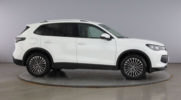 2024 Volkswagen ETSI MHEV Match DSG Euro 6 5-door (White) - Image: 4