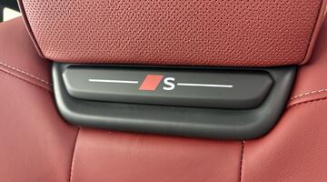 2026 Audi SQ6 SUV Vorsprung e-tron 360,00 kW (Black) - Image: 41