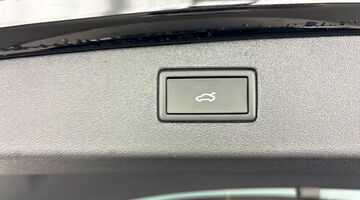 2026 Volkswagen 2.0 TDI Elegance DSG Euro 6 5-door (Black) - Image: 33