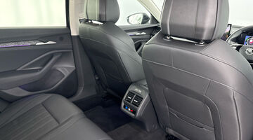 2024 Škoda TSI iV 25.7kWh SE L DSG Euro 6 5-door (Black) - Image: 33