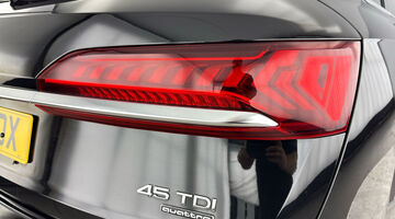 2024 Audi 3.0 TDI V6 45 Black Edition Tiptronic quattro Euro 6 5-door (Black) - Image: 32