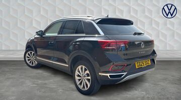 2025 Volkswagen TSI Style Euro 6 5-door (Black) - Image: 3