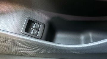2026 CUPRA EHybrid 25.8kWh VZ2 DSG Euro 6 5-door (Purple) - Image: 23