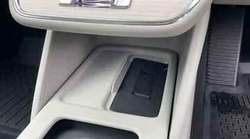 2025 Volvo Single Motor Extended Range 92kWh Ultra Saloon Auto 5-door (Silver) - Image: 41