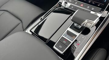 2026 Audi SUV S line TFSI quattro 340 PS tiptronic (Black) - Image: 21