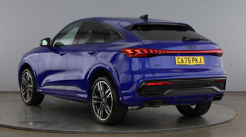2026 Audi 2.0 TFSI Edition 1 Sportback S Tronic quattro Euro 6 5-door (Blue) - Image: 3