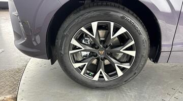 2026 CUPRA ETSI V1 DSG Euro 6 5-door (Dark Void) - Image: 35