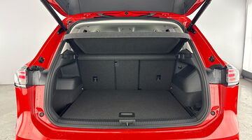 2026 Volkswagen ETSI MHEV Match DSG Euro 6 5-door (Red) - Image: 32