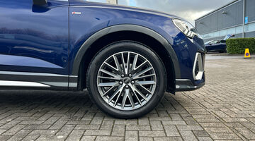 2024 Audi TFSI CoD 35 S line Sportback S Tronic Euro 6 5-door (Blue) - Image: 5