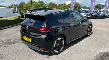 2026 Volkswagen Pro S 79kWh Match Auto 5-door (Black) - Image: 38