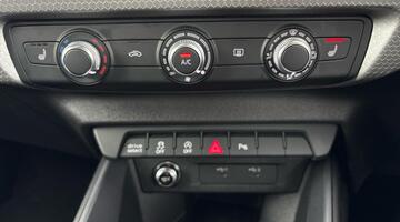 2026 Audi Sportback S line 35 TFSI 150 PS S tronic (Black) - Image: 12