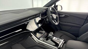 2026 Audi 4.0 TFSI V8 Black Edition Tiptronic quattro Euro 6 5-door (Blue) - Image: 2