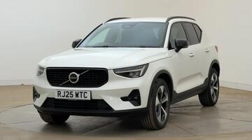 2025 Volvo 2.0 B3 MHEV Plus Dark DCT Auto Euro 6 5-door (White) - Image: 7
