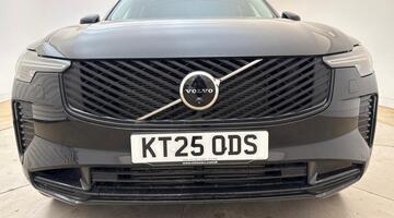 2025 Volvo 2.0 T8 18.8kWh Ultra Dark Auto 4WD Euro 6 5-door (Black) - Image: 24