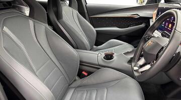 2025 CUPRA 77kWh VZ2 SUV Coupe Auto 4-doorive 5dr (Blue) - Image: 10