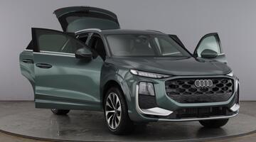 2026 Audi SUV S line e-hybrid 272 PS S tronic (Green) - Image: 9