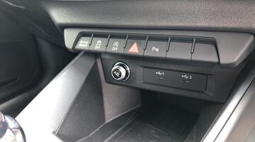 2026 Audi Sportback Black Edition 30 TFSI 116 PS S tronic (Red) - Image: 70