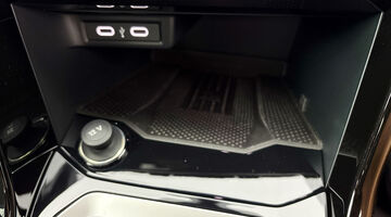 2025 Volkswagen 2.0 TDI R-Line DSG Euro 6 5-door (Silver) - Image: 13