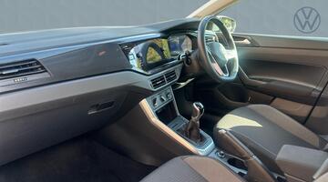 2022 Volkswagen 1.0 TSI Life Euro 6 5-door (Silver) - Image: 2
