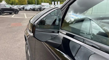 2026 Volvo P5 Long Range 69kWh Plus Auto 5-door (Black) - Image: 38